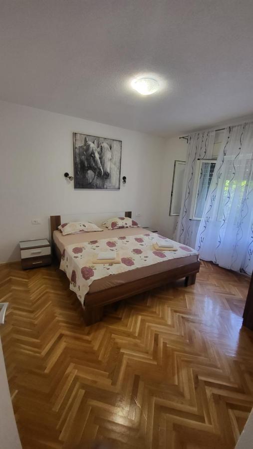 Apartmani Matea Трогір Екстер'єр фото